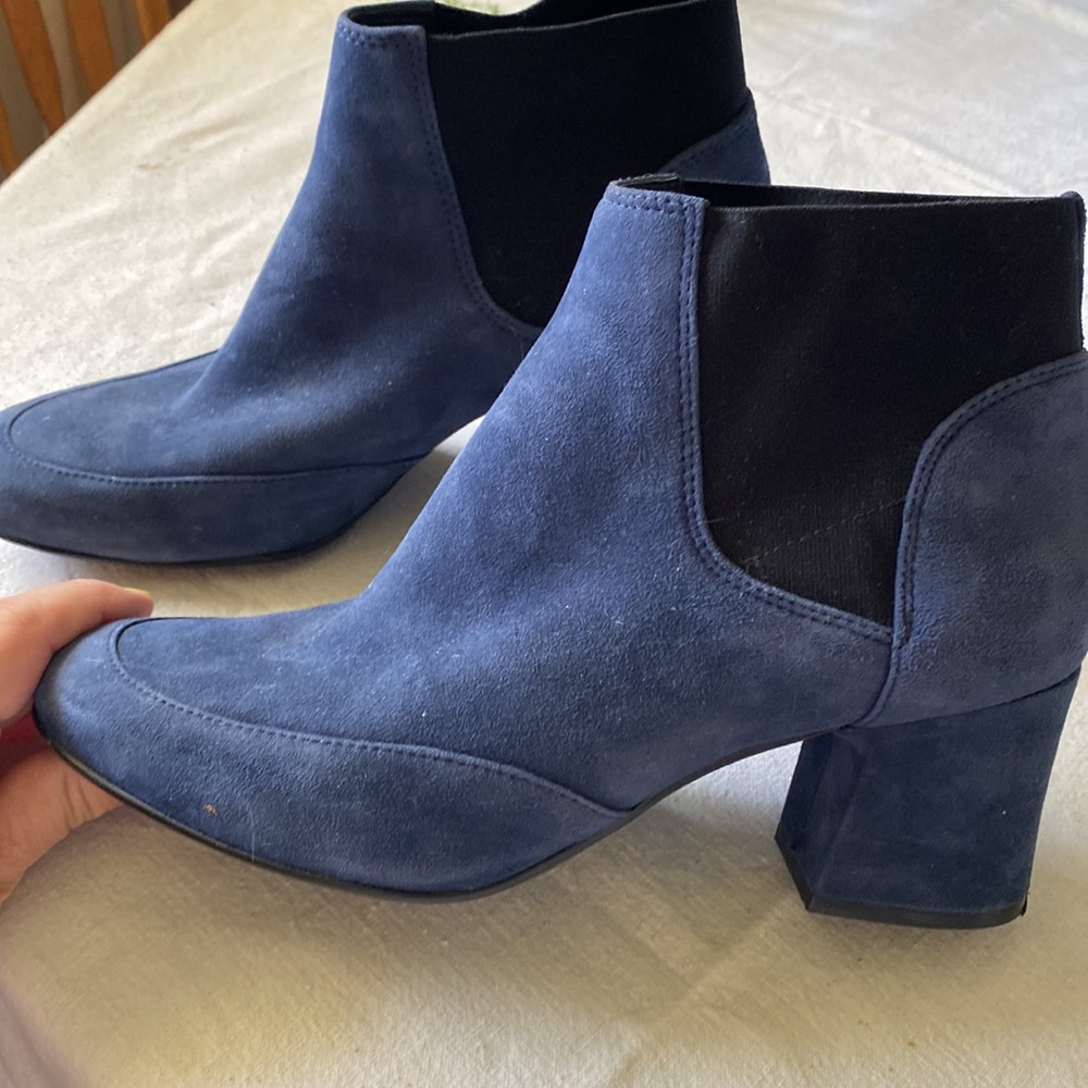 Women’s suede boots - Picture 2 of 4
